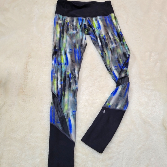MPG - Athletic Yoga Leggings - Picture 4 of 9